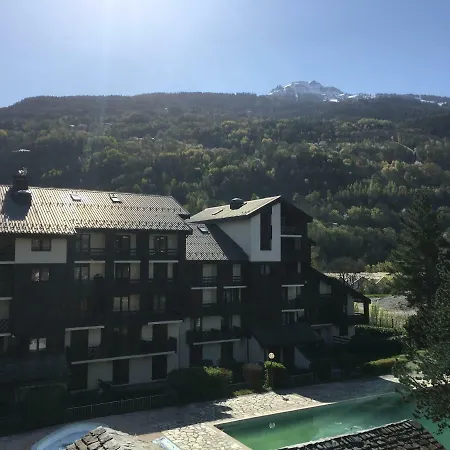 F2 Aux Glieres Apartment
